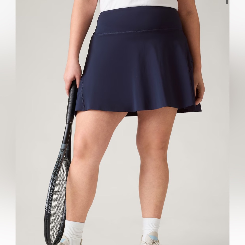 Athleta Ace 15.5” navy blue tennis skirt
